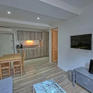 102-appartement Refait à Neuf Vieil Appartamento